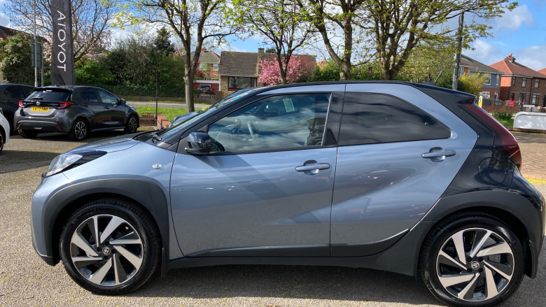 Toyota Aygo X 1.0 VVT-i Edge 5dr Petrol Hatchback